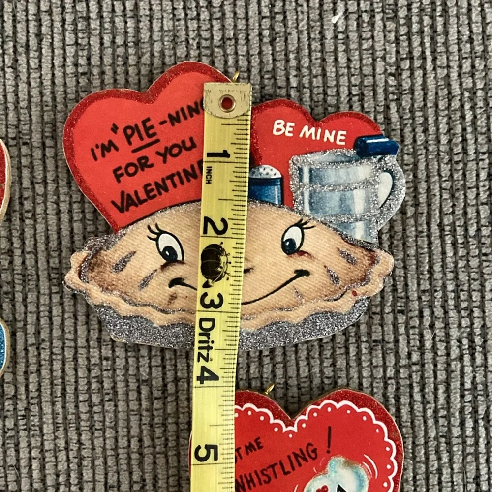 Handmade retro wooden Valentine’s Day ornament decorations x7